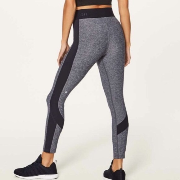 lululemon athletica Pants - Lululemon Box it Out Tight 7/8 Length Size 4